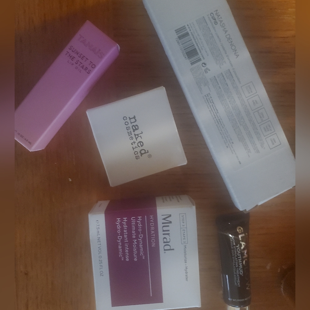 Makeup bundle
